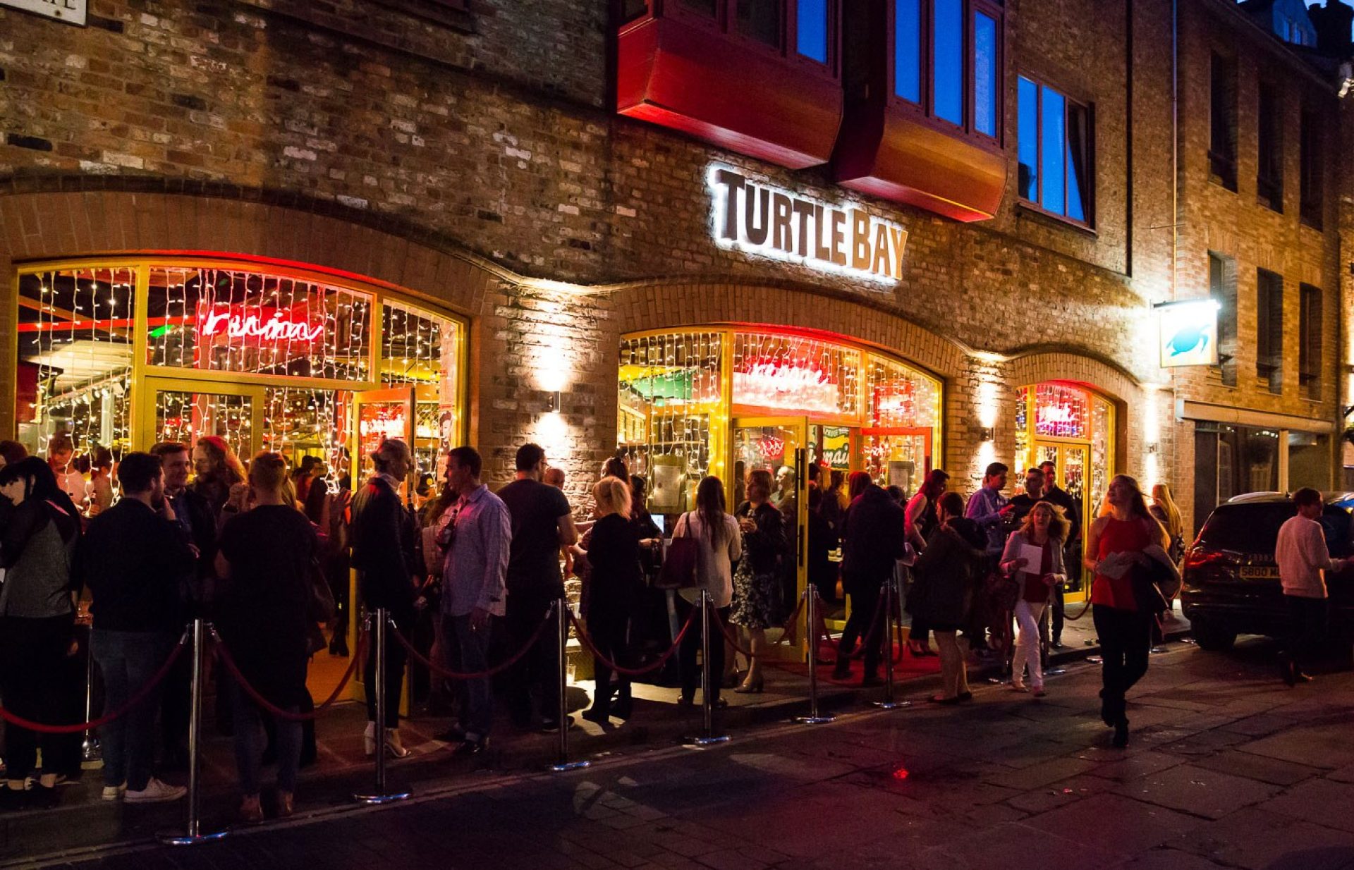 York Turtle Bay party with 2-4-1 tropical cocktails