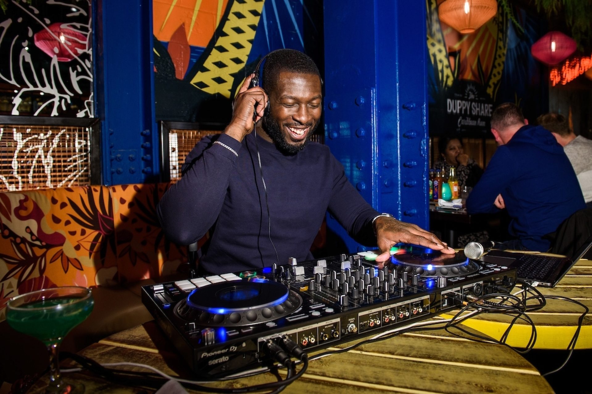 Turtle Bay Croydon Live DJs